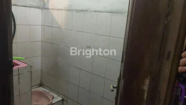 image RUMAH BESAR 2 LANTAI STRATEGIS DI JL. SHOLEH ISKANDAR BOGOR (7)