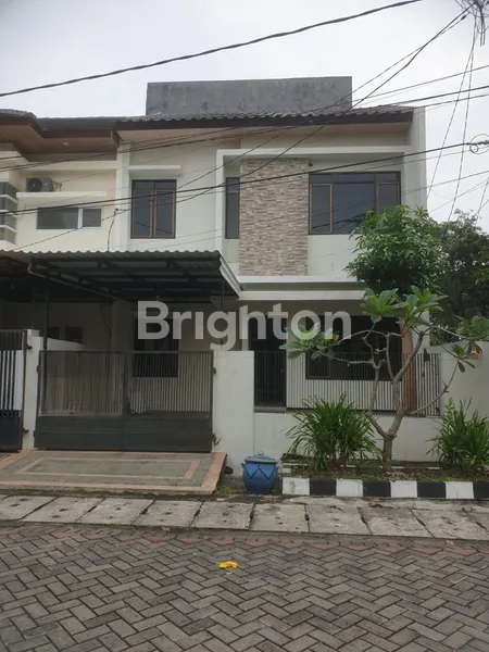 image RUMAH DISEWAKAN SIAP HUNI BAGUS DI PANDUGO RUNGKUT 2 LANTAI 4 KAMAR (1)