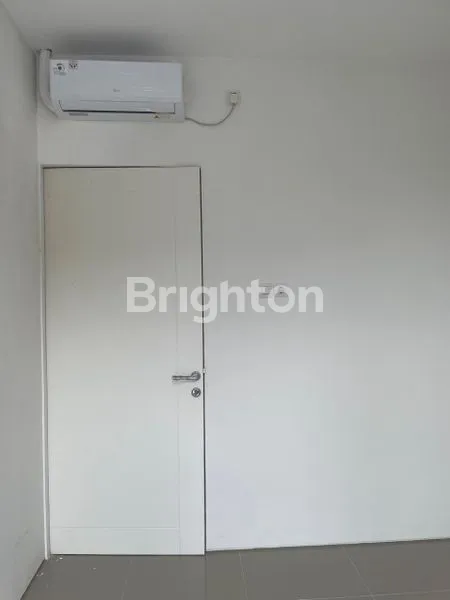 image JUAL RUMAH ROYAL RESIDENCE WIYUNG SURABAYA (4)