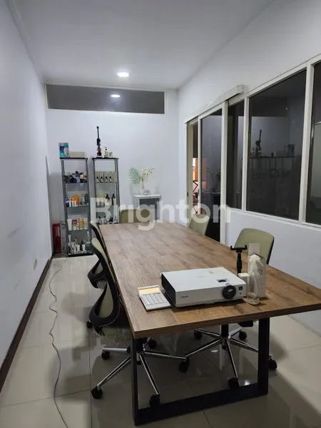 image SEPUTARAN RUNGKUT, PABRIK KOSMETIK AKTIF (4)