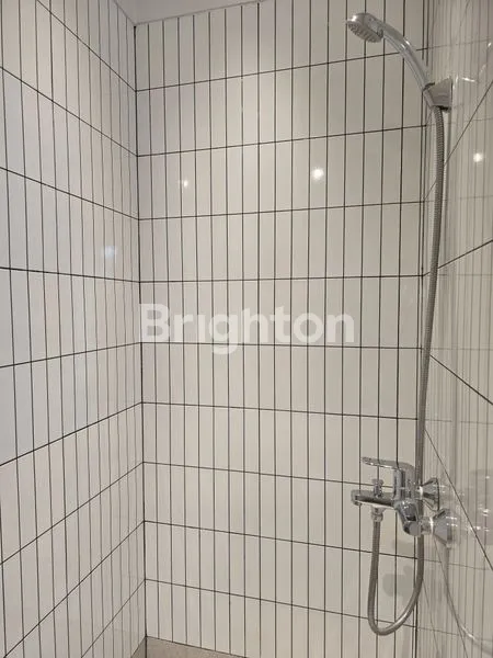 image RUMAH  BARU 2 LANTAI 4KT, 10 JUTA ALL IN, DP 0%, LOKASI STRATEGIS  BSD TIMUR AKSES 5 MENIT KE TOL BSD DI CLUSTER PRAJA NIRBANA LIVING (6)