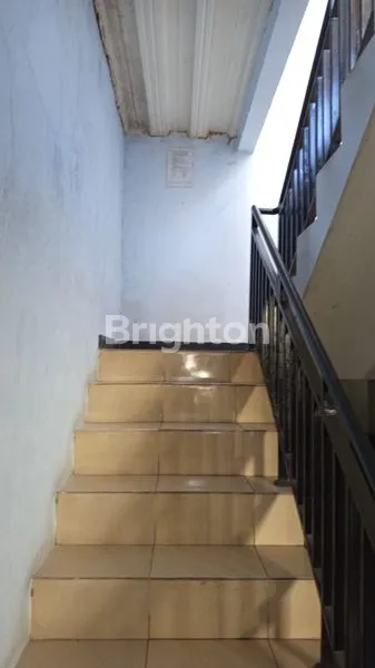 RUMAH KOST 2 LANTAI KENCONO WUNGU SEMARANG