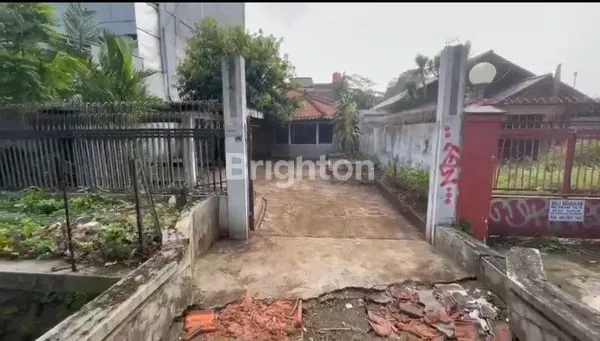image TANAH KAVLING STRATEGIS 320M2 SHM DI JALAN RAYA PASAR MINGGU (2)