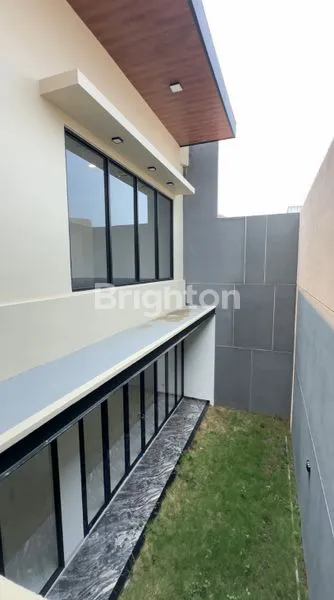 image RUMAH TENGAH KOTA KOMPLEKS ELITE KERTAJAYA INDAH TIMUR (8)