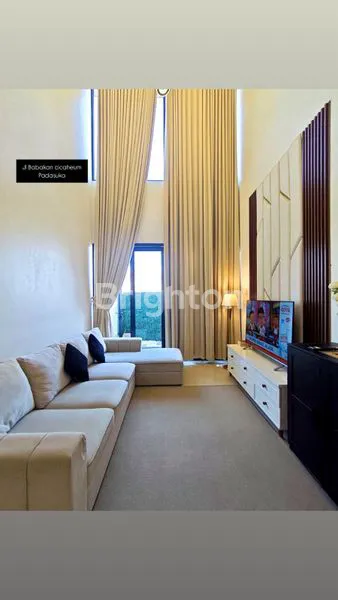 image DIJUAL 1 UNIT RUMAH KOKOH 3 LANTAI MINIMALIS & SIAP HUNI YANG LOKASINYA DI DAERAH PADASUKA ATAS, BELAKANG KOMPLEK PADASUKA IDEAL  (3)