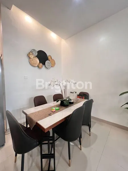 image DIJUAL 1 UNIT RUMAH KOKOH 3 LANTAI MINIMALIS & SIAP HUNI YANG LOKASINYA DI DAERAH PADASUKA ATAS, BELAKANG KOMPLEK PADASUKA IDEAL  (5)