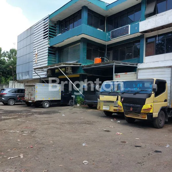 image DISEWAKAN 2 RUKO 3 LANTAI DI PEGANGSAAN DUA (1)