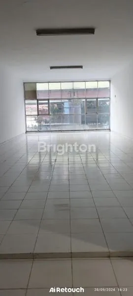 image RUKO DI AREA STRATEGIS JL. RAYA AHMAD YANI, MALANG. TERSEDIA 2 RUKO YANG BERSEBELAHAN. (3)