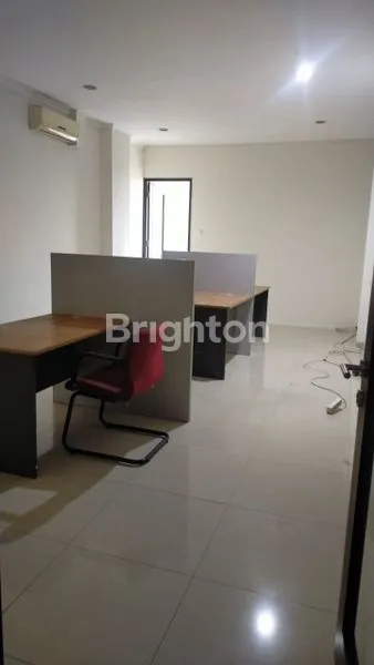 image RUKO DISEWAKAN DAAN MOGOT JAKARTA BARAT , BERHADAPAN DENGAN MALL DAAN MOGOT. (4)