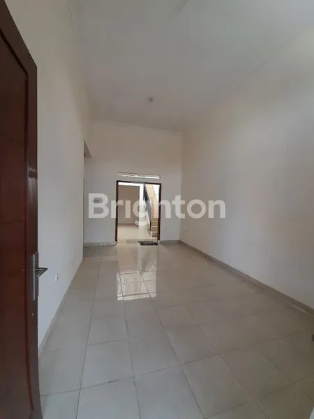 image GAWANAN, COLOMADU, KARANGANYAR, RUMAH MINIMALIS 2 LANTAI, LOKASI TENANG DAN NYAMAN, AKSES KE JL RAYA ADI SUCIPTO DAN JL RAYA ADI SUMARMO DEKAT (3)