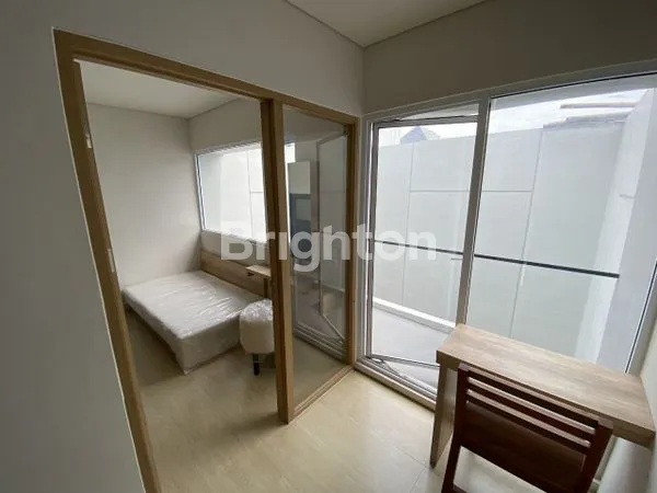 image RUMAH SEMI FURNISHED DI IMAJIHAUS GREENWICH BSD (5)