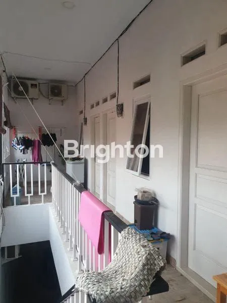 image RUMAH MEWAH 3 LANTAI FULLY-FURNISHED DI JALAN TOSIGA, KEBON JERUK (4)