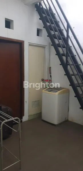 image RUMAH SUKOLILO DIAN REGENCY 2 SIAP HUNI DEKET PAKUWON CITY ITS MERR  (4)