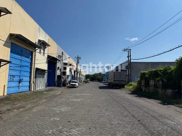 image GUDANG SIAP PAKAI DI PERGUDANGAN DEKAT TOL JUANDA, AKSES MUDAH (2)