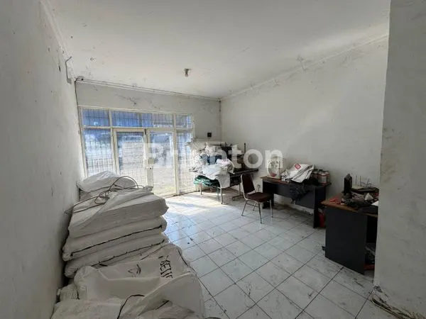 image GUDANG SIAP PAKAI DI PERGUDANGAN DEKAT TOL JUANDA, AKSES MUDAH (4)