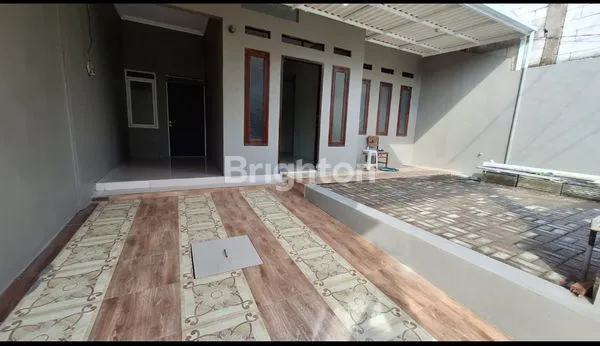 image RUMAH BERSIH CLING DI DEKAT TOLL DENGAN LINGKUNGAN TENANG (4)