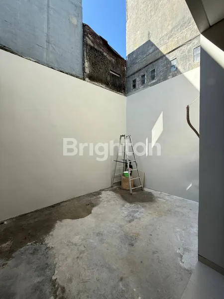 image RUMAH MANUKAN LOR DEKAT LONTAR, WIYUNG, MENGANTI, LAKARSANTRI (6)