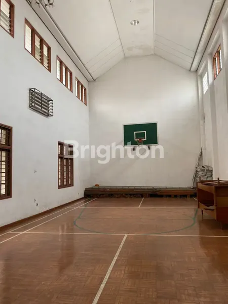 image RUMAH MEWAH MODERN TENGAH KOTA JL CEMPAKA SIAP HUNI DEKAT TUNJUNGAN PLAZA (5)