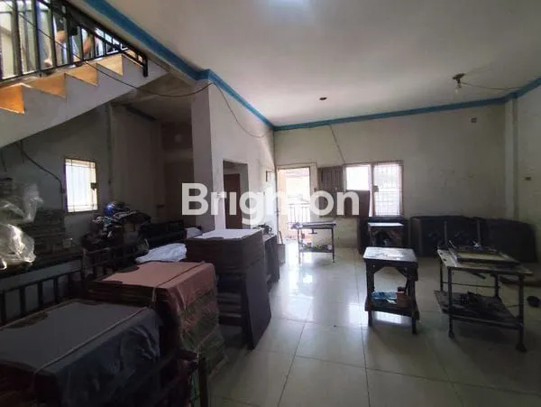 image RUMAH DI JELAMBAR COCOK UNTUK USAHA DAN HUNIAN (5)