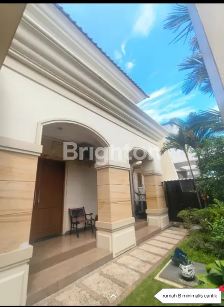 image BUTUH CEPAT LAKU! RUMAH MEWAH JALAN UTAMA REGENCY 21 MEPET MERR, SURABAYA TIMUR (2)