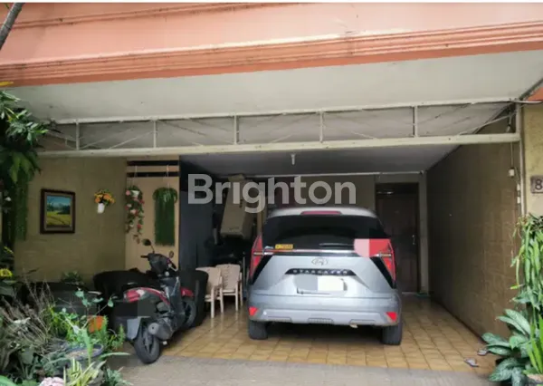 image RUMAH BESAR SIAP HUNI DKT HOTEL TAVIA HERITAGE STRATEGIS SANGAT EKONOMIS (5)