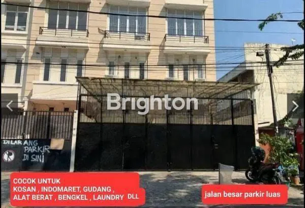 image RUKO GANDENG 4 1/2  LANTAI FULL RENOVASI DI TAMAN SARI (1)