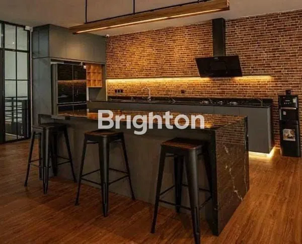 image RUKO GANDENG 4 1/2  LANTAI FULL RENOVASI DI TAMAN SARI (6)