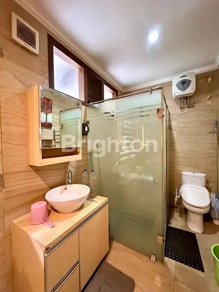 image RUMAH MEWAH DAN NYAMAN SIAP HUNI DI PEJATEN JAKARTA SELATAN L93C225 (7)