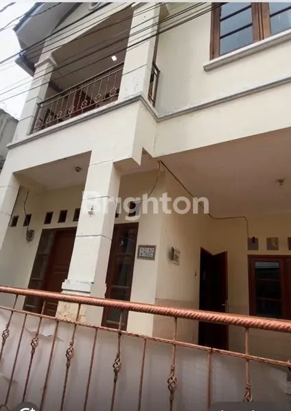 RUMAH BESAR 2 LANTAI