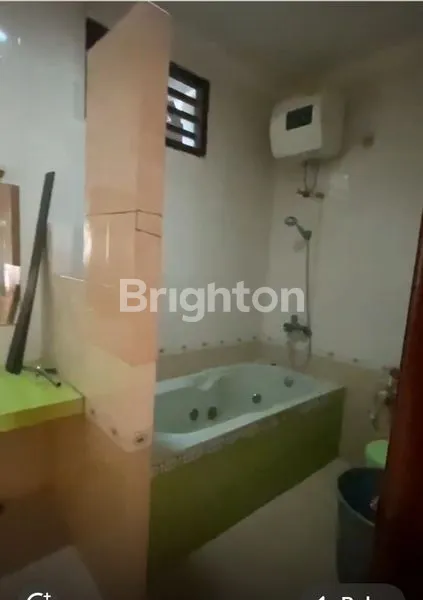 image RUMAH BESAR 2 LANTAI  (6)