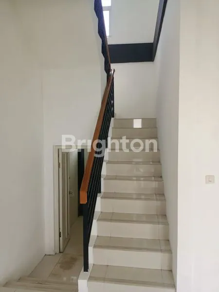 image RUMAH LUAS BEBAS BANJIR DI KEMANG PRATAMA BEKASI (5)