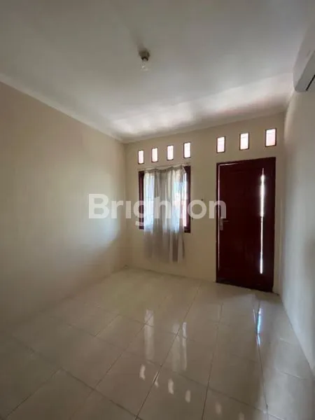 image RUMAH SIAP HUNI DI NAROGONG BEKASI (3)