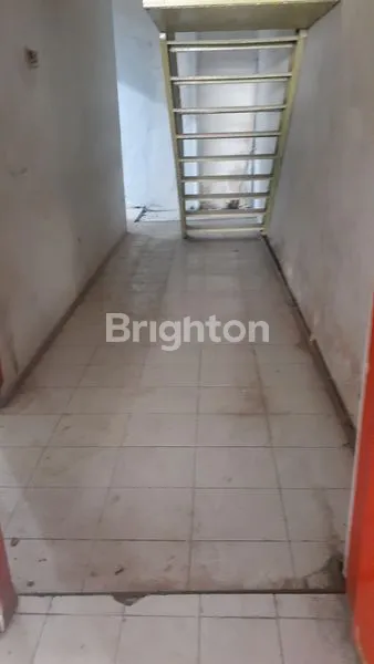 image RUKO STRATEGIS 2 LANTAI HARGA TERJANGKAU DI PUNCAK TIDAR MALANG (4)