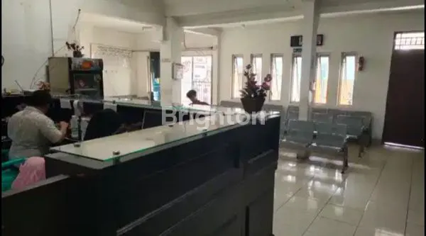 image KLINIK 3 LANTAI DI TEBET  JAKARTA SELATAN. (3)
