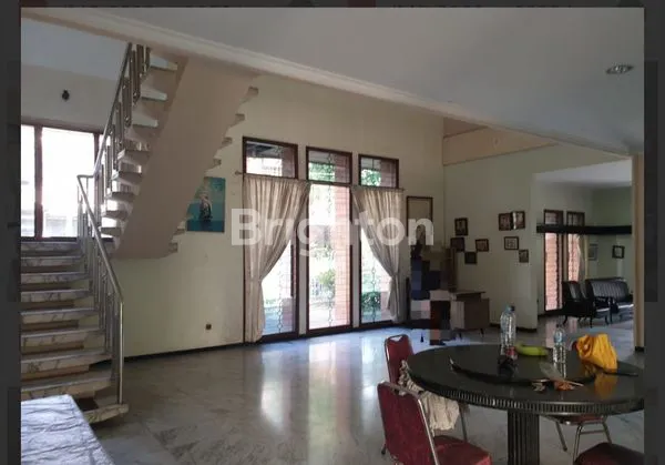 image JUAL SEWA RUMAH USAHA DARMO PERMAI DPT 2 LANTAISURABAYA BARAT (4)