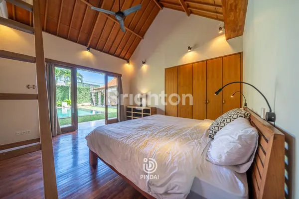 image MODERN TROPICAL VILLA IN BERAWA – 400 SQM , 3BEDROOM, BIG POOL (3)