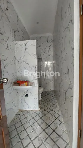image DIJUAL RUMAH ELEGAN MINIMALIS TAMAN RATU (5)