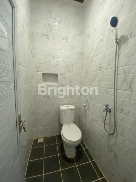 image RUMAH MODERN KLASIK 2 LANTAI DEKAT LRT HARJAMUKTI (6)