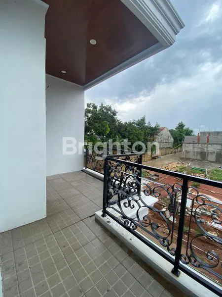 image RUMAH MODERN KLASIK 2 LANTAI DEKAT LRT HARJAMUKTI (5)