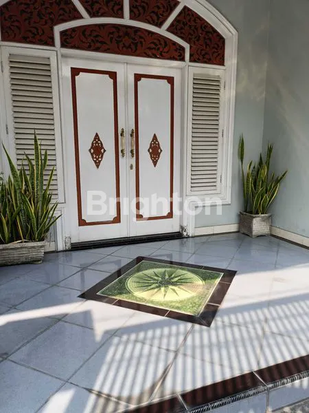 image RUMAH TERAWAT 2 LANTAI SIAP HUNI DI JL. KANDANGAN GUNUNG (3)