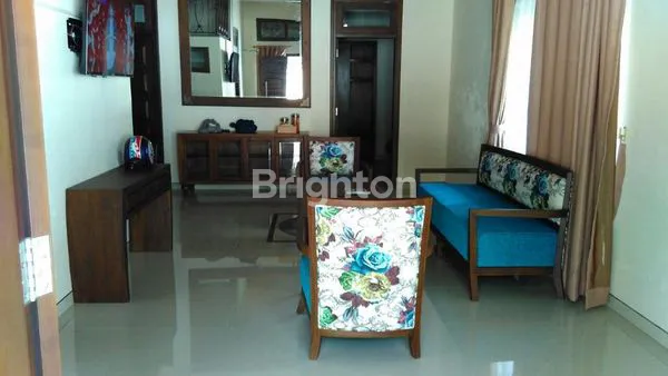 image RUMAH STRATEGIS 2 LANTAI SEMI FURNISH DI SERENGAN, SURAKARTA (4)
