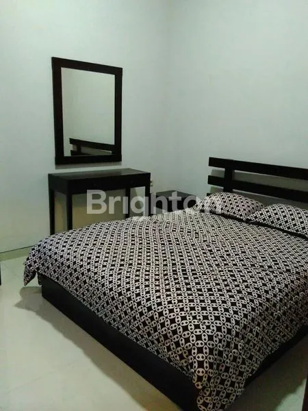 image RUMAH STRATEGIS 2 LANTAI SEMI FURNISH DI SERENGAN, SURAKARTA (5)