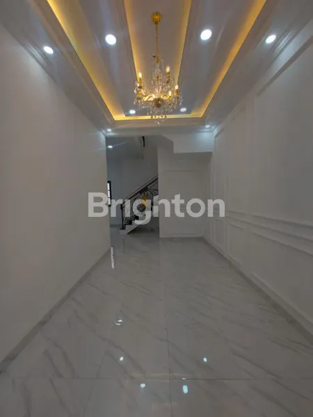 image RUMAH SIAP HUNI 2 LANTAI JAGAKARSA JAKSEL (1)