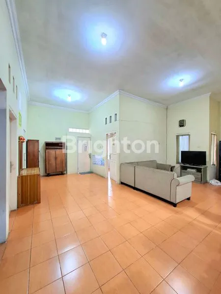 image RUMAH LUAS & STRATEGIS DI CIBODAS DEKAT TOL KARAWACI (4)