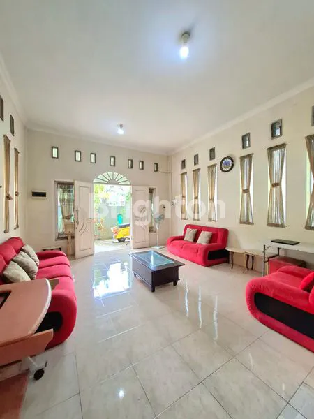 image RUMAH LUAS & STRATEGIS DI CIBODAS DEKAT TOL KARAWACI (1)