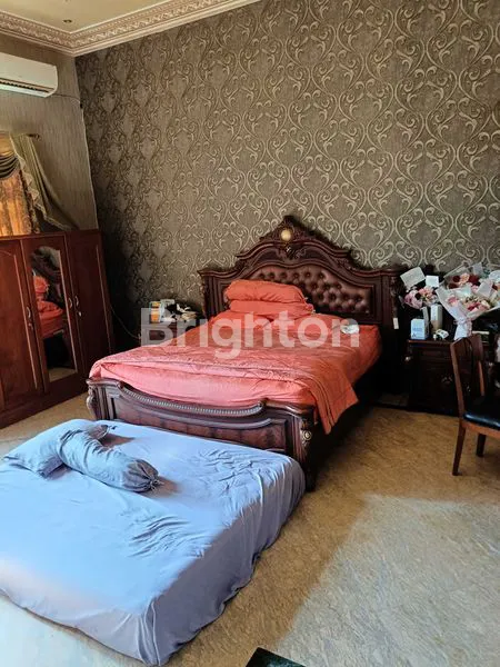 image RUMAH MEWAH 2 LANTAI SIAP HUNI DI DHARMAHUSADA UTARA (5)