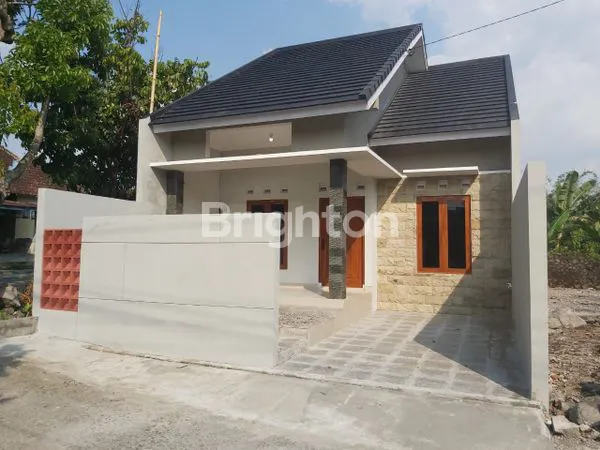 image DIJUAL RUMAH SIAP HUNI JL. PALAGAN (7)