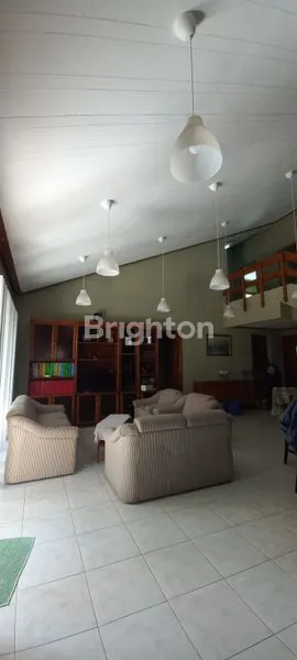 image RUMAH TROPIS MEWAH CIPAKU SETIABUDI (4)