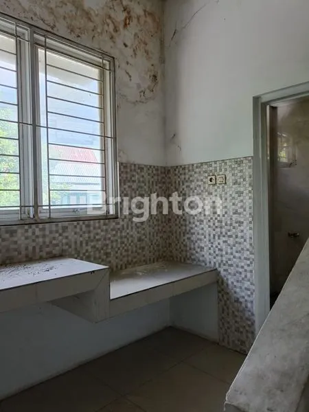 image RUKO 3 LANTAI LOKASI STRATEGIS DI KAWASAN KOMERSIAL SAMARINDA (7)