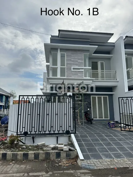 image RUMAH 1B BARU MODERN MINIMALIS 2 LANTAI POSISI HOOK JEMURSARI SELATAN (1)